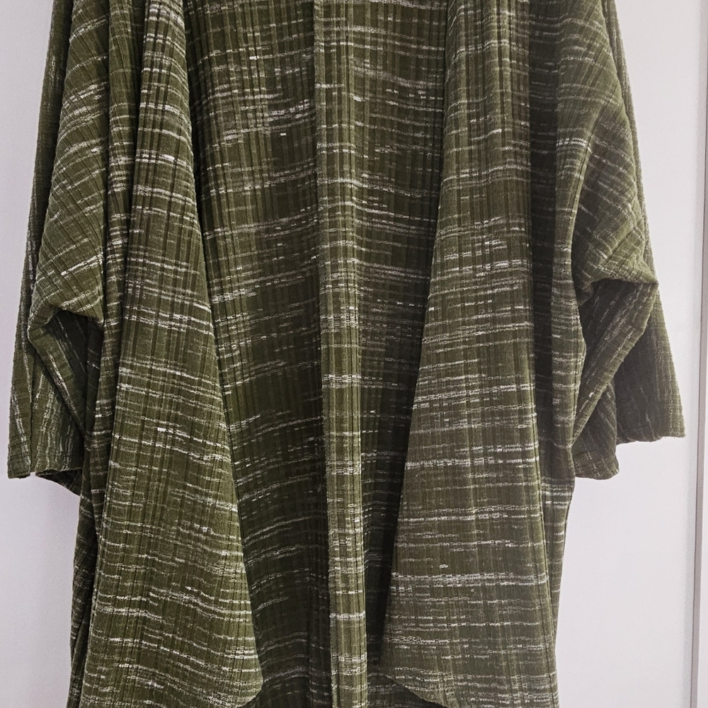 LuLaRoe Green Cape Jacket with Flowing Silhouette